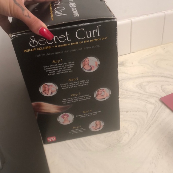 Secret curls - Picture 2 of 5